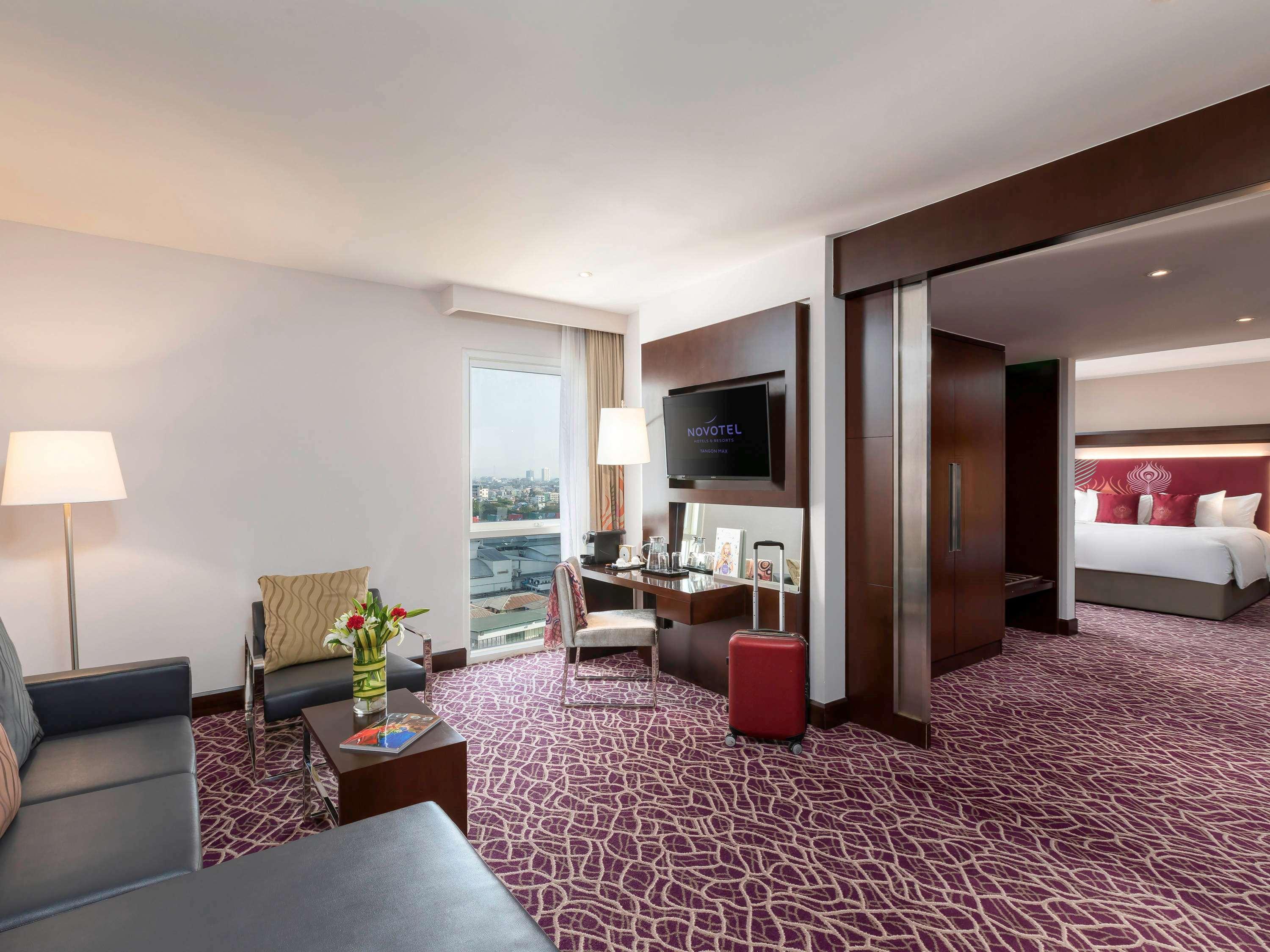 Novotel Yangon Max Luaran gambar