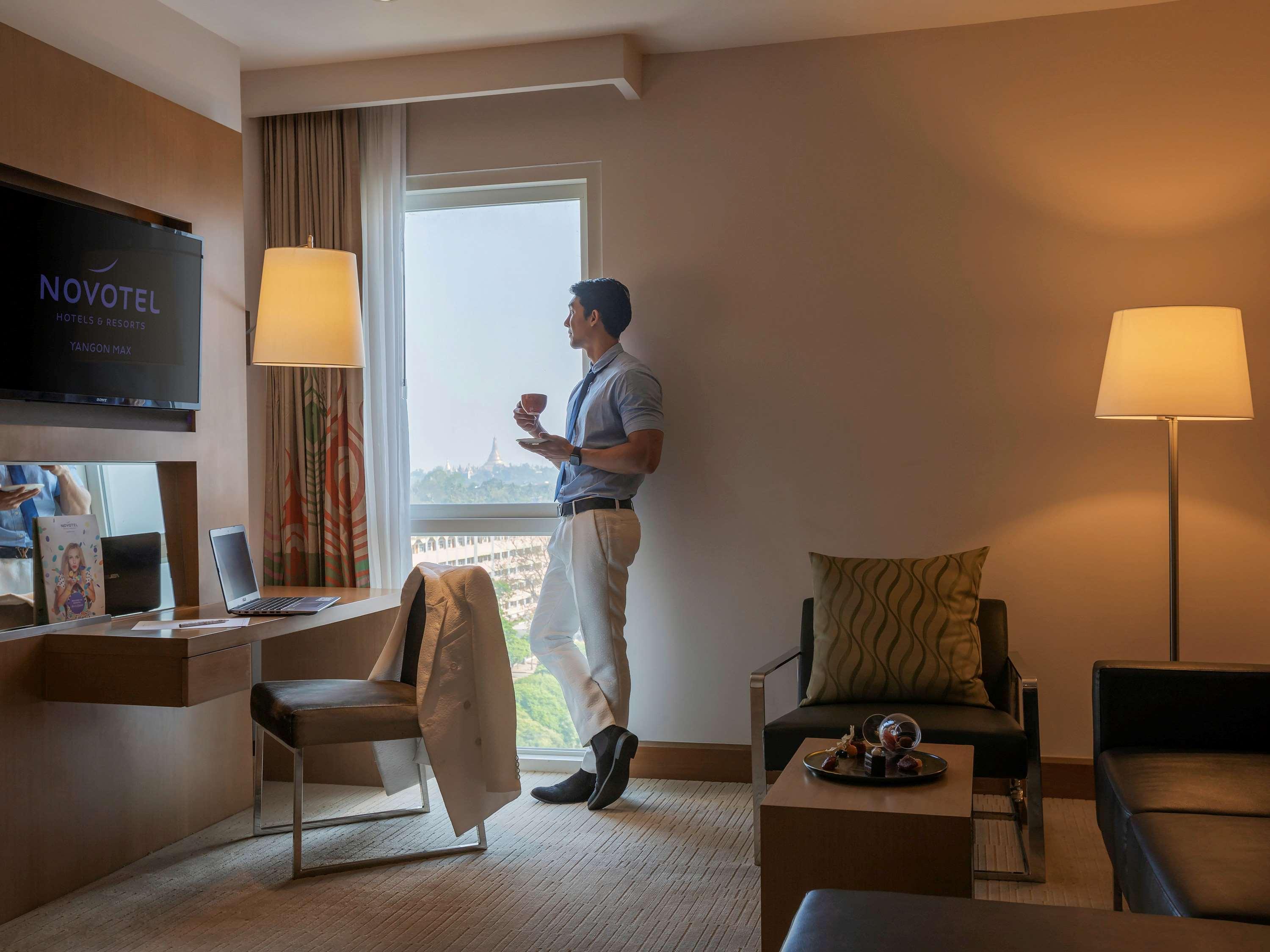 Novotel Yangon Max Luaran gambar
