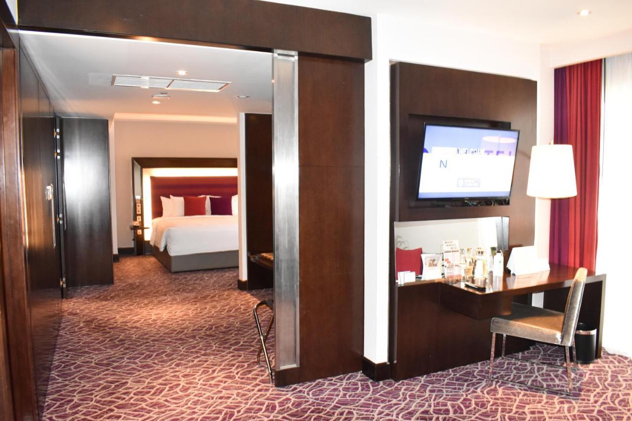 Novotel Yangon Max Luaran gambar