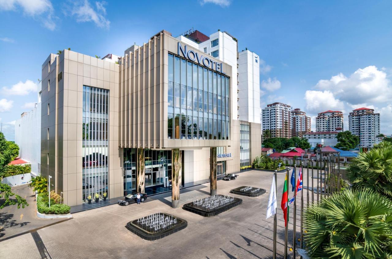 Novotel Yangon Max Luaran gambar