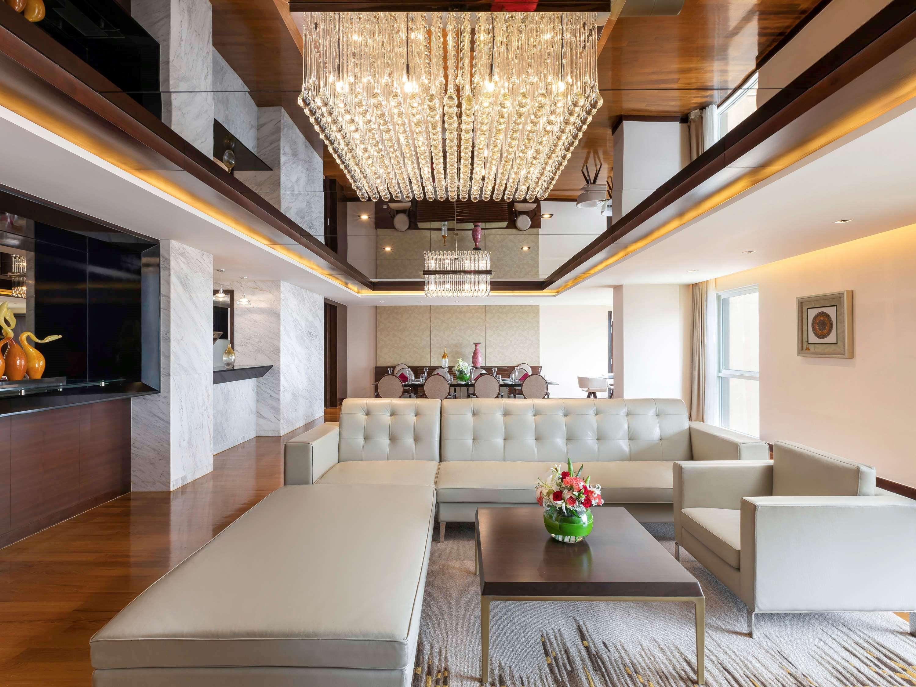 Novotel Yangon Max Luaran gambar