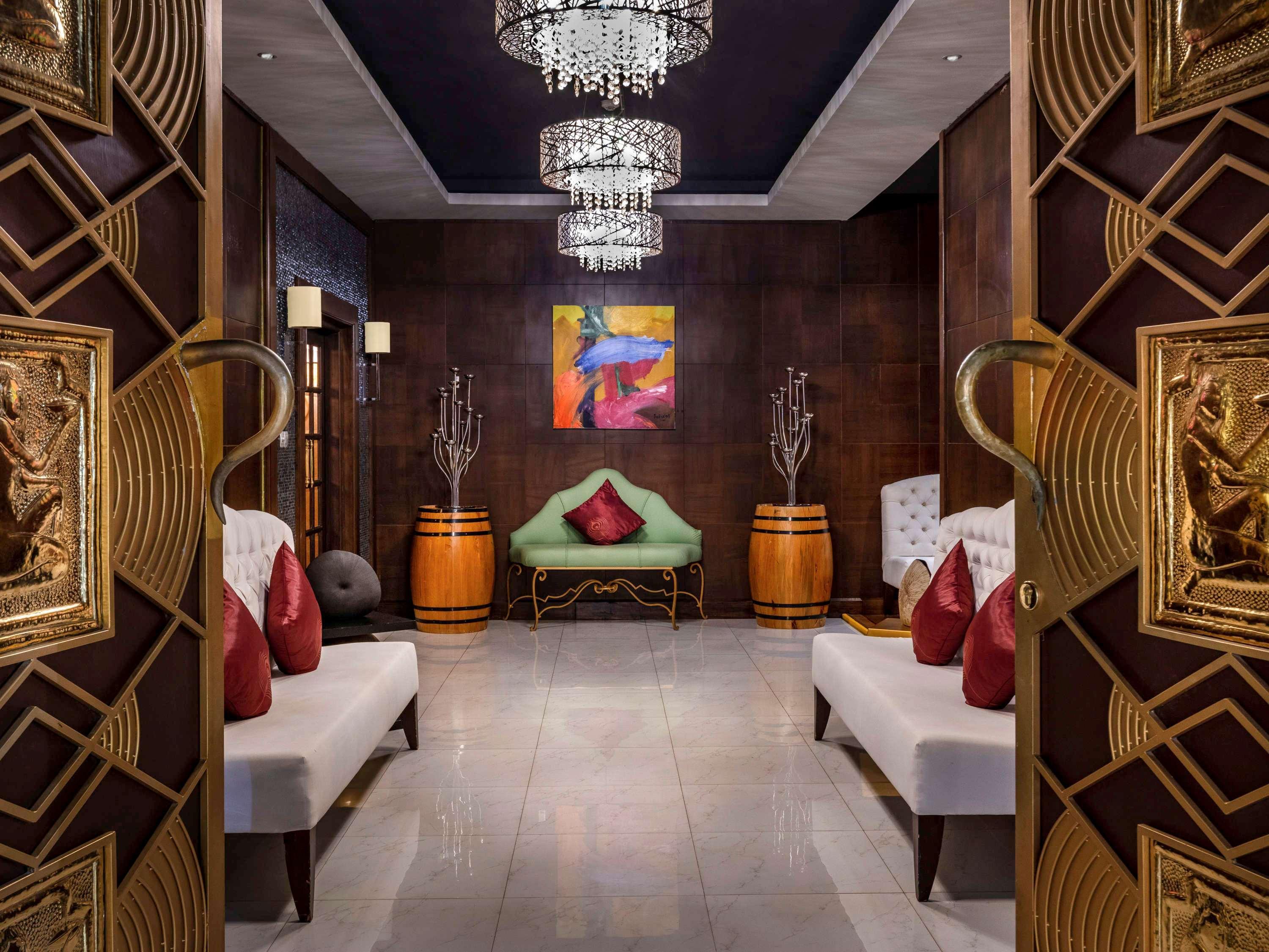 Novotel Yangon Max Luaran gambar