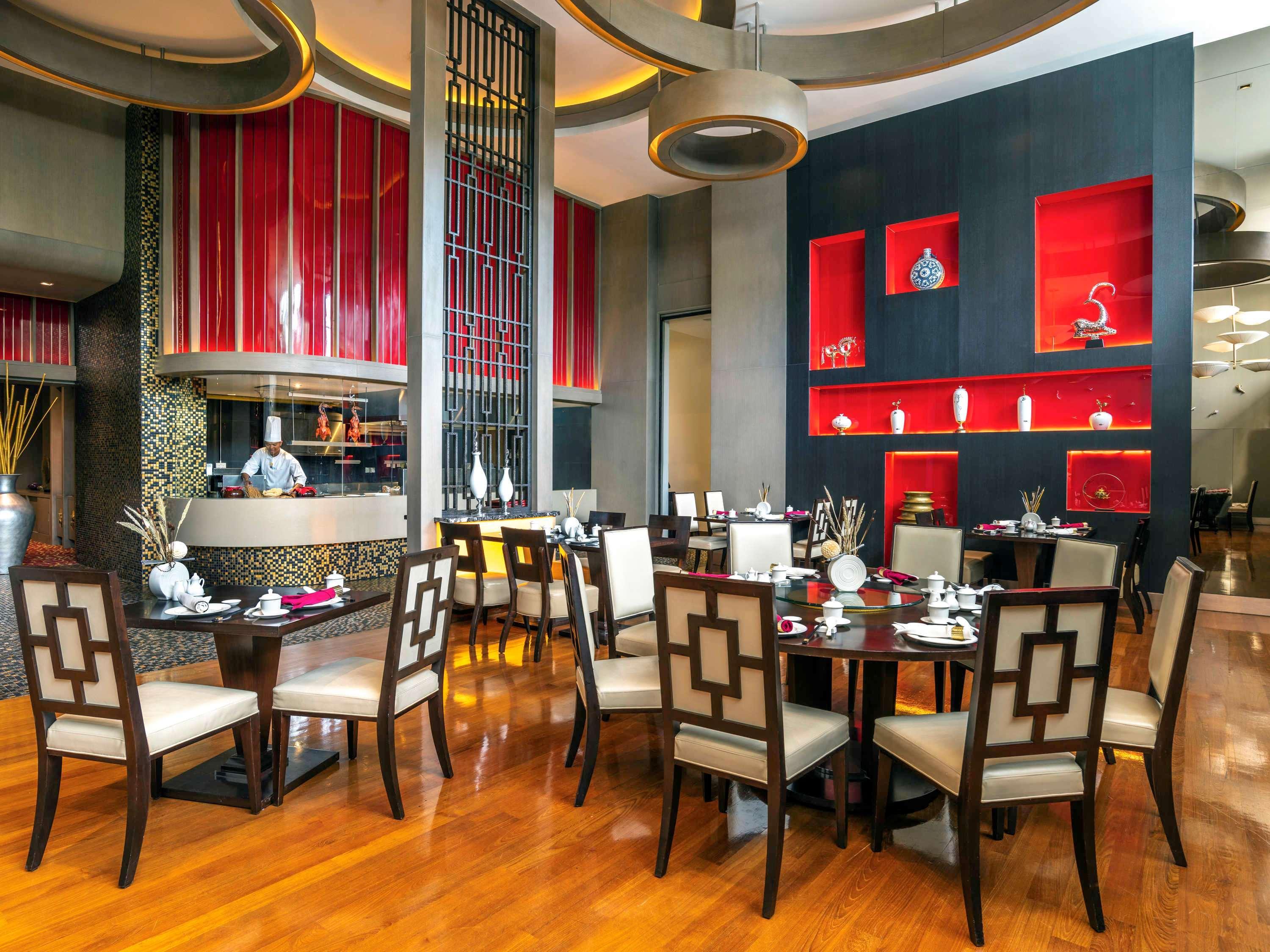 Novotel Yangon Max Luaran gambar