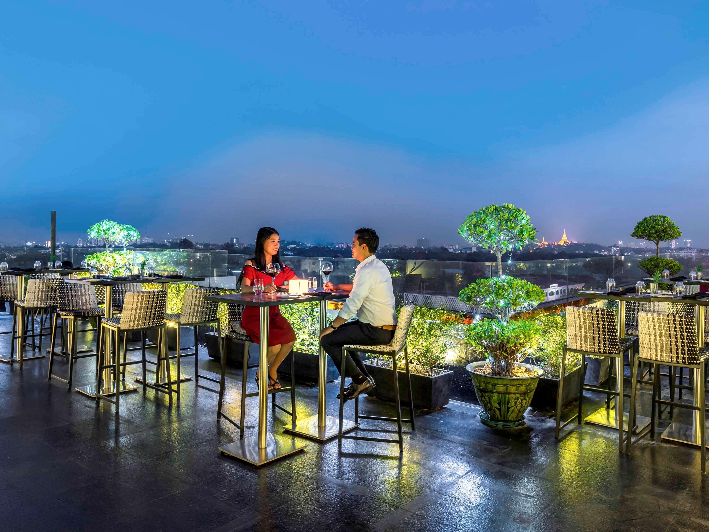 Novotel Yangon Max Luaran gambar