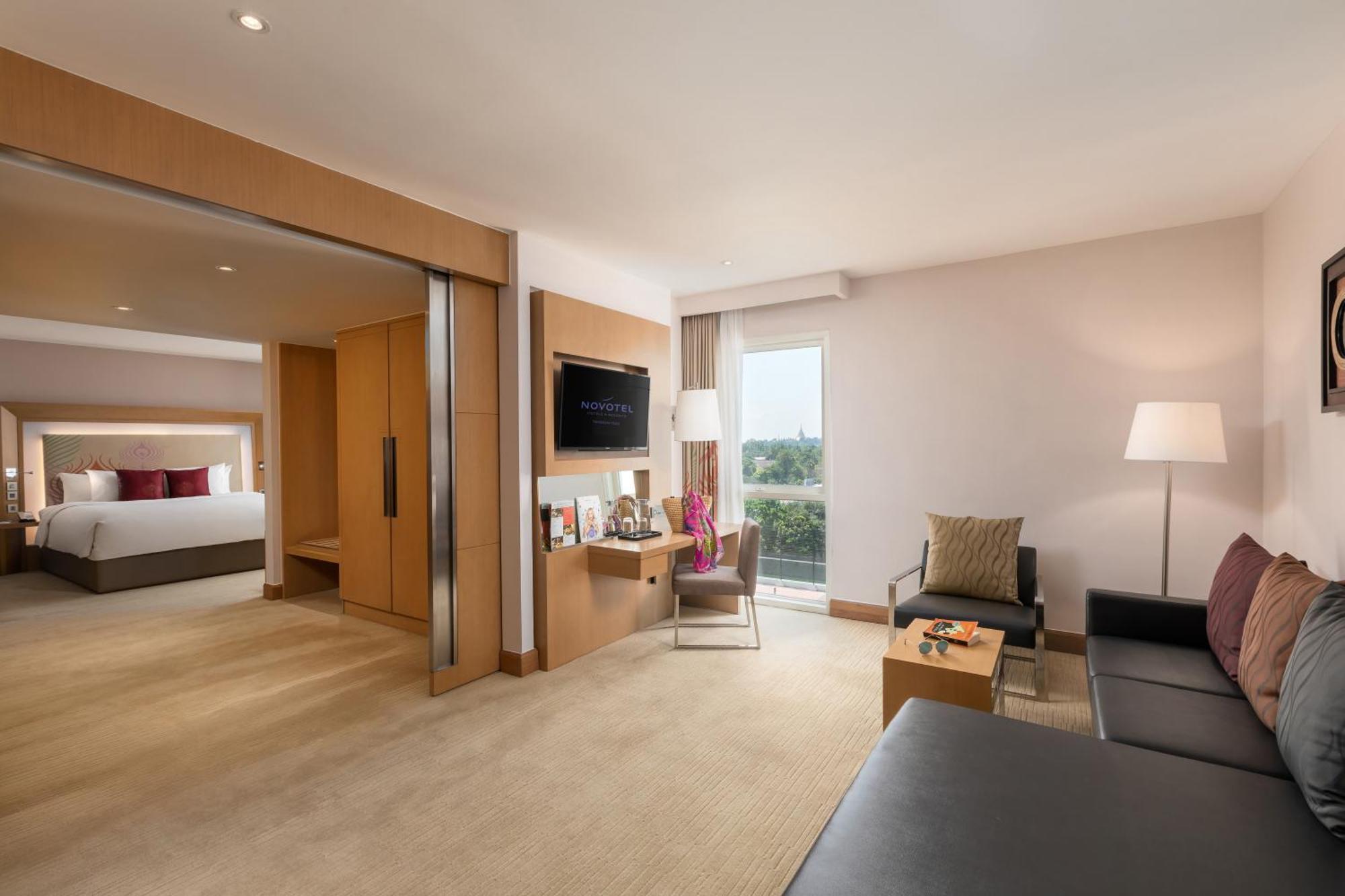 Novotel Yangon Max Luaran gambar