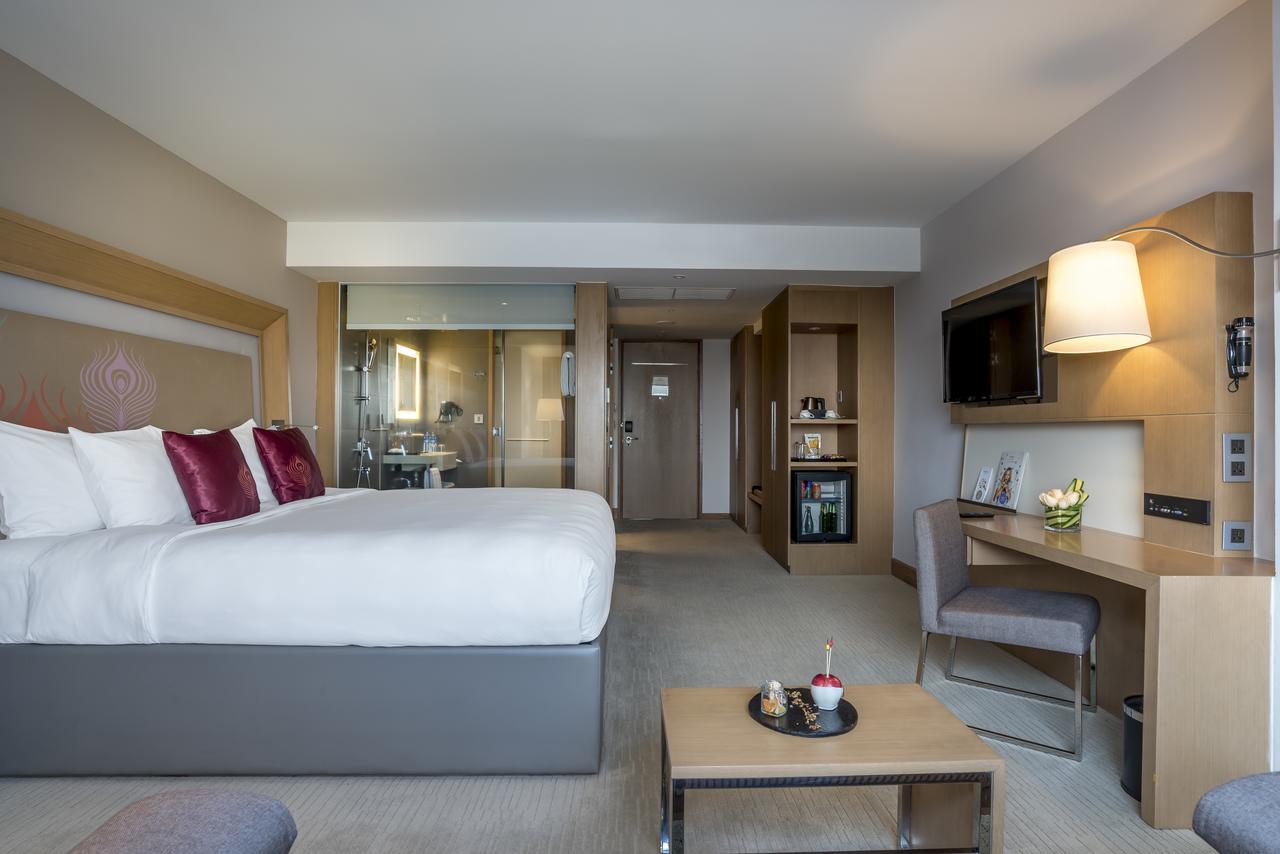 Novotel Yangon Max Luaran gambar