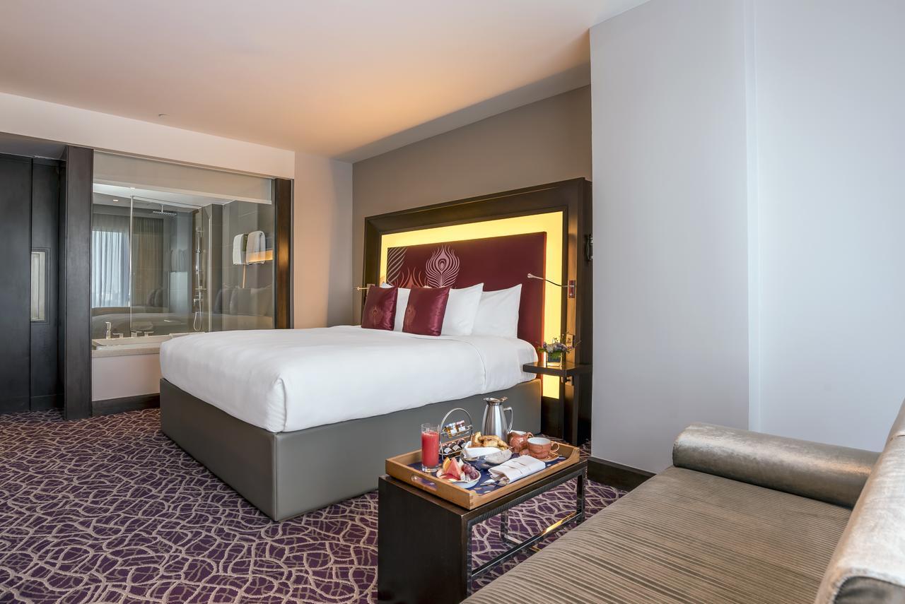 Novotel Yangon Max Luaran gambar