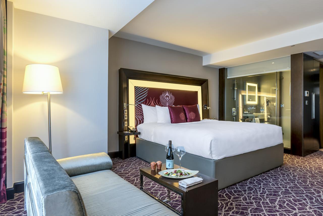 Novotel Yangon Max Luaran gambar