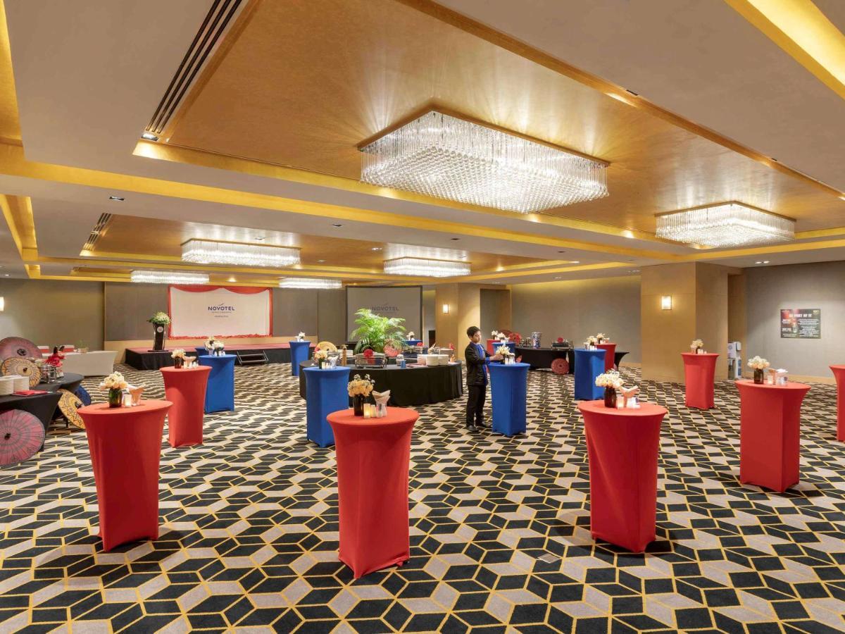 Novotel Yangon Max Luaran gambar